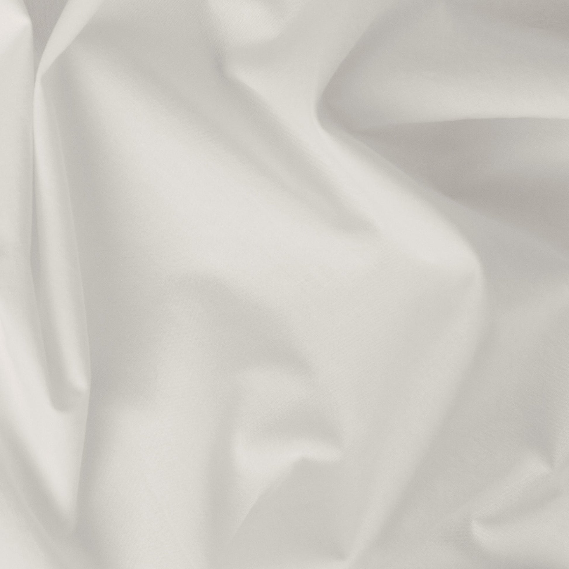 Close-up view of the fabric on the the Tuft and Needle Percale Duvet Cover Set||color:sand